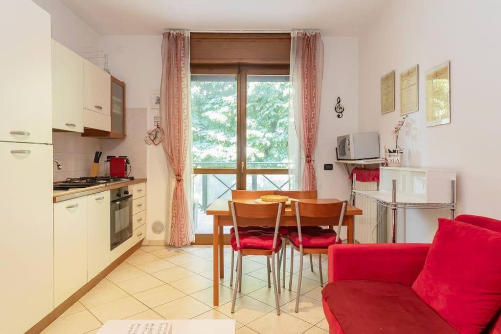 Apartmán Elegante A 500 Mt Da M4 Con Wifi E Ac Milán Exteriér fotografie